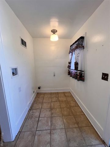 1606 Garland Street, Flint, MI 48503