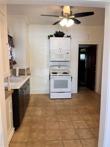 1606 Garland Street, Flint, MI 48503