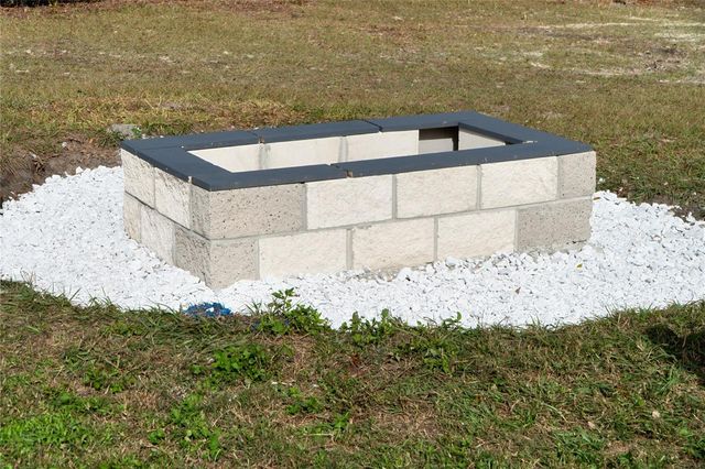 102 BENJAMIN DRIVE, Hawthorne, FL 32640