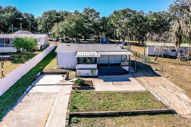 102 BENJAMIN DRIVE, Hawthorne, FL 32640