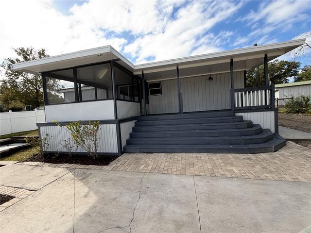 102 BENJAMIN DRIVE, Hawthorne, FL 32640