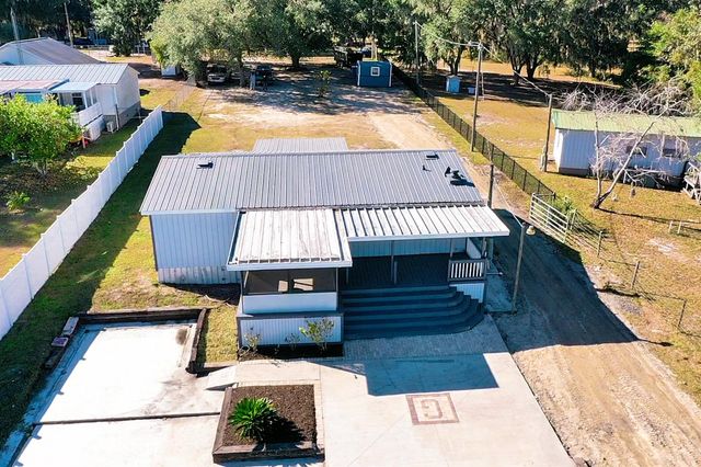 102 BENJAMIN DRIVE, Hawthorne, FL 32640