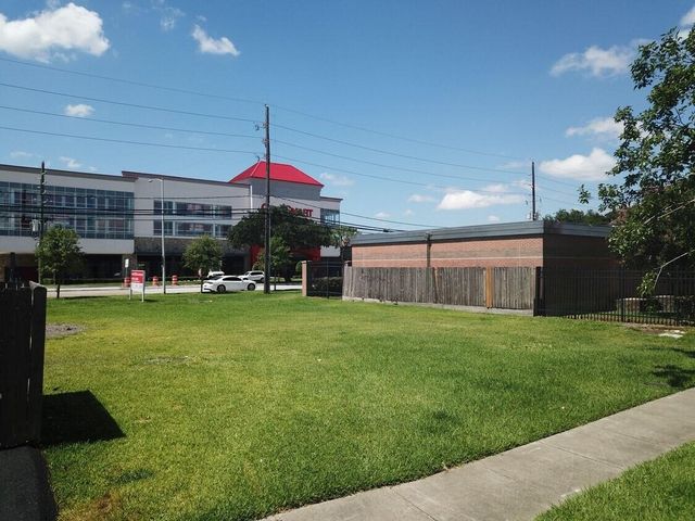 5309 Mcculloch Circle, Houston, TX 77056