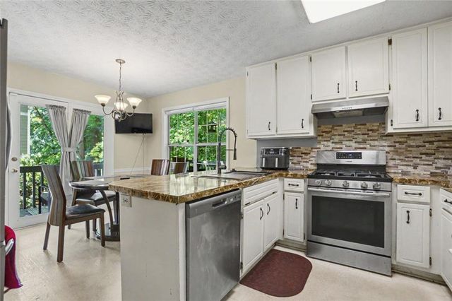 2358 Loren Falls Lane SW, Marietta, GA 30008
