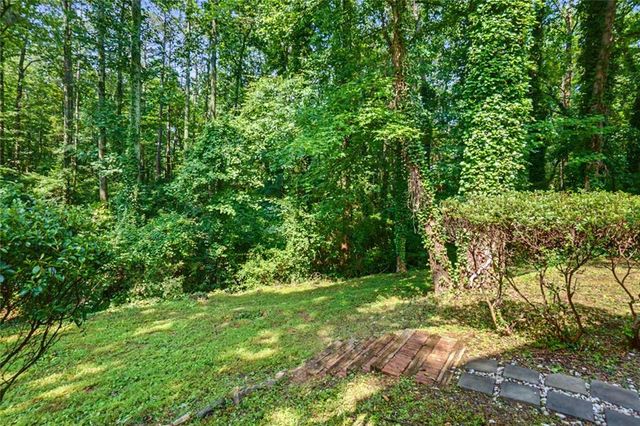 2358 Loren Falls Lane SW, Marietta, GA 30008