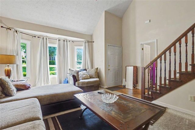 2358 Loren Falls Lane SW, Marietta, GA 30008