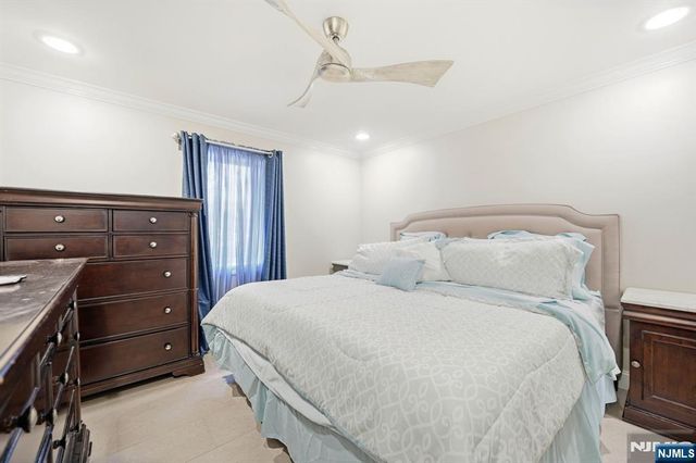 6 Ramsay Road, West Milford, NJ 07421