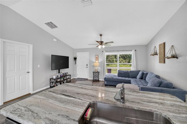 114 LOCUST LOOP, Ocala, FL 34472