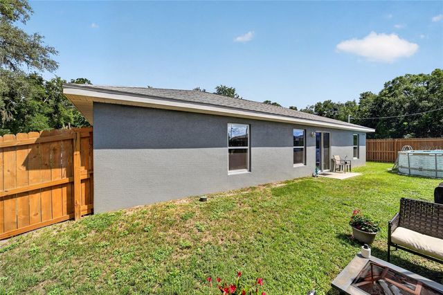 114 LOCUST LOOP, Ocala, FL 34472