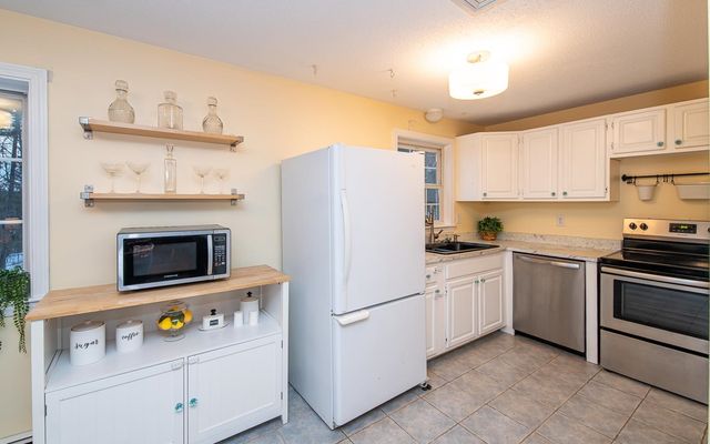 70A Old County Road A, Plaistow, NH 03865