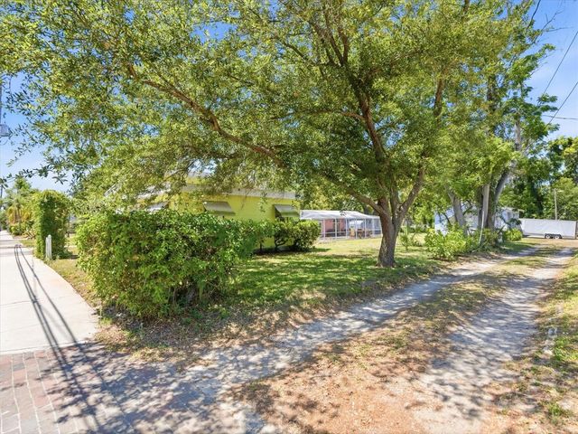 515 2ND STREET N, Safety Harbor, FL 34695