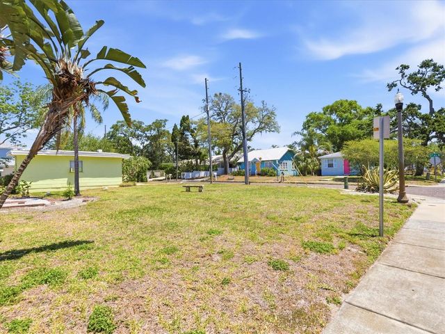 515 2ND STREET N, Safety Harbor, FL 34695