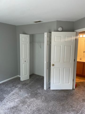 2303 Hudson Circle, Aurora, IL 60502