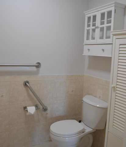 301 SABAL RIDGE Circle F, Palm Beach Gardens, FL 33418