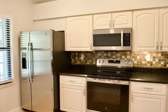 301 SABAL RIDGE Circle F, Palm Beach Gardens, FL 33418