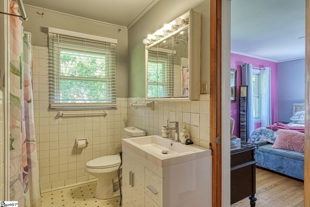 135 Skyview Drive, Spartanburg, SC 29303