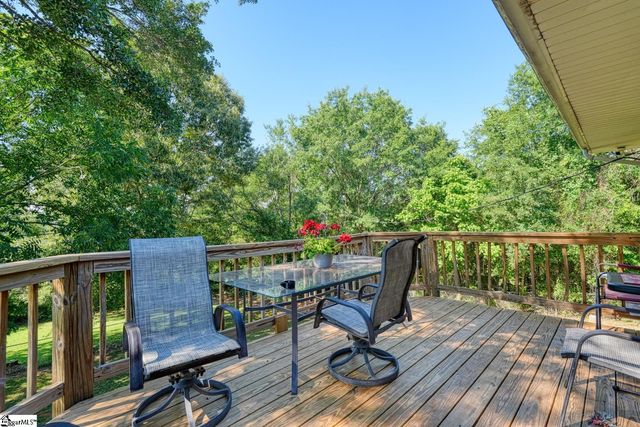 135 Skyview Drive, Spartanburg, SC 29303