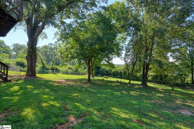 135 Skyview Drive, Spartanburg, SC 29303