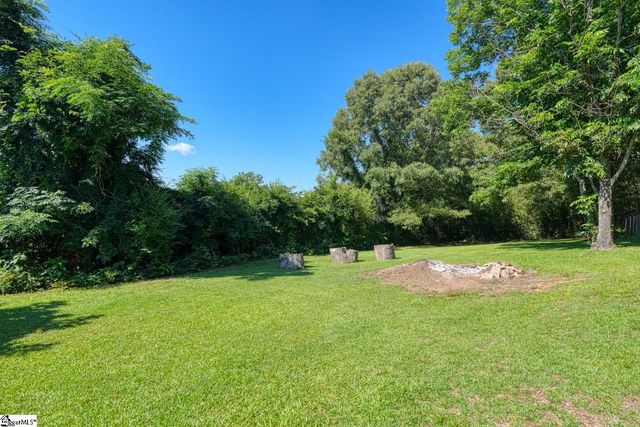 135 Skyview Drive, Spartanburg, SC 29303