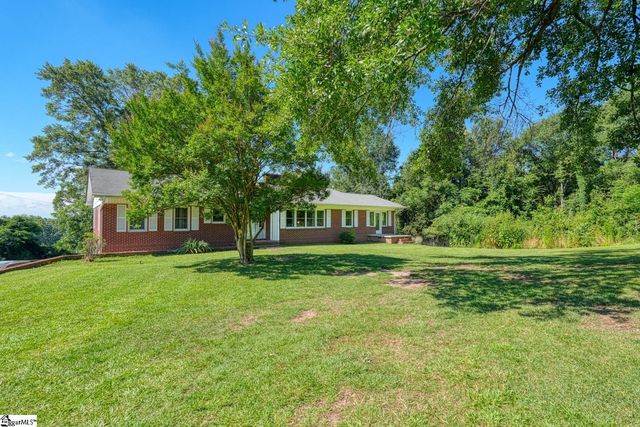 135 Skyview Drive, Spartanburg, SC 29303