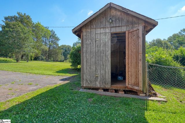 135 Skyview Drive, Spartanburg, SC 29303