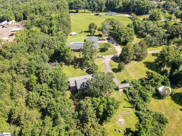 135 Skyview Drive, Spartanburg, SC 29303