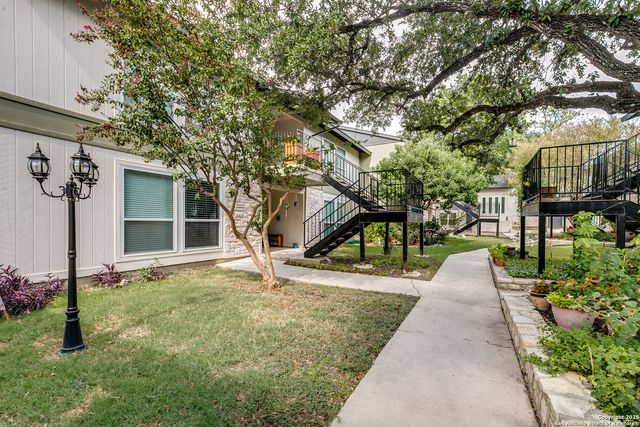 100 Lorenz # 1004, San Antonio, TX 78247