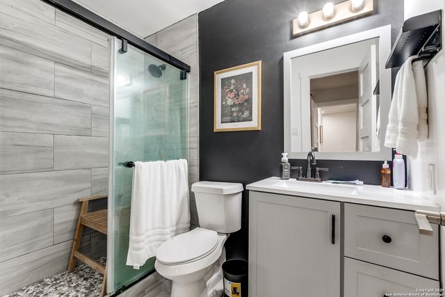 100 Lorenz # 1004, San Antonio, TX 78247