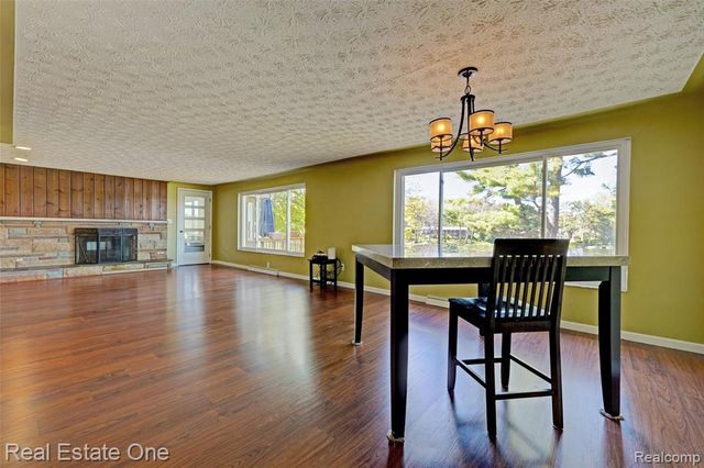 1140 Seneca Road, Lake Orion, MI 48362