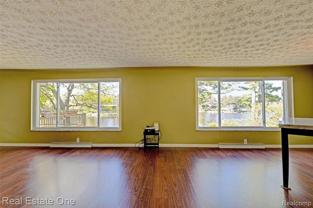 1140 Seneca Road, Lake Orion, MI 48362