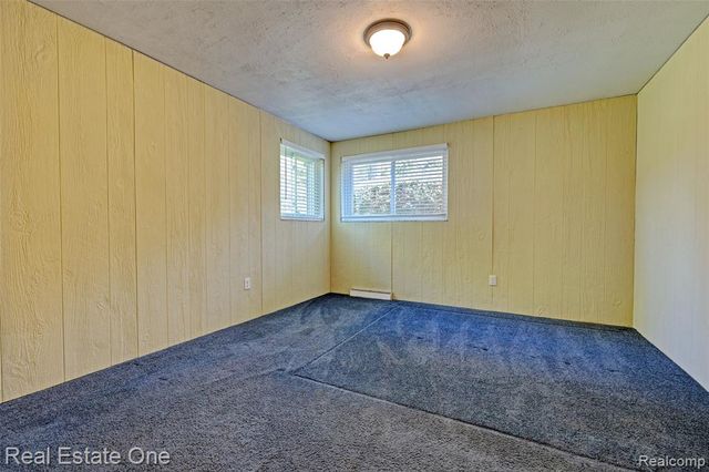 1140 Seneca Road, Lake Orion, MI 48362
