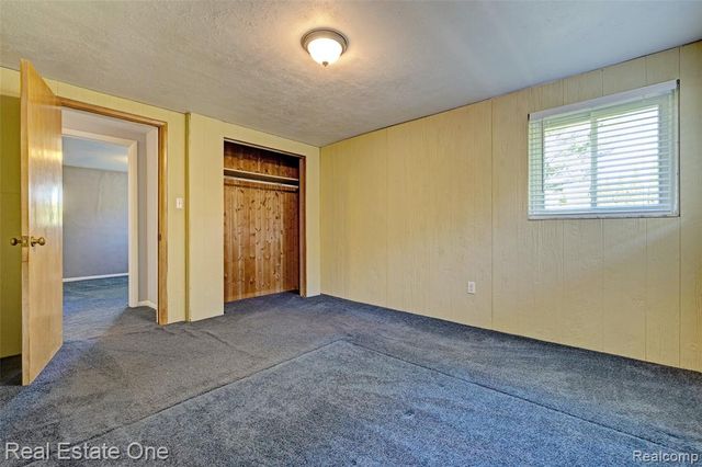 1140 Seneca Road, Lake Orion, MI 48362