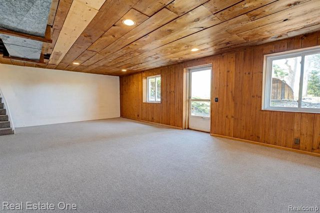 1140 Seneca Road, Lake Orion, MI 48362
