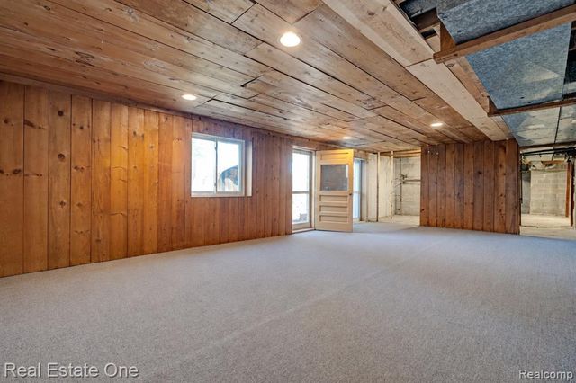 1140 Seneca Road, Lake Orion, MI 48362