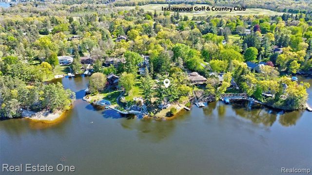 1140 Seneca Road, Lake Orion, MI 48362