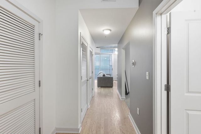 301 Demonbreun St Unit 405, Nashville, TN 37201