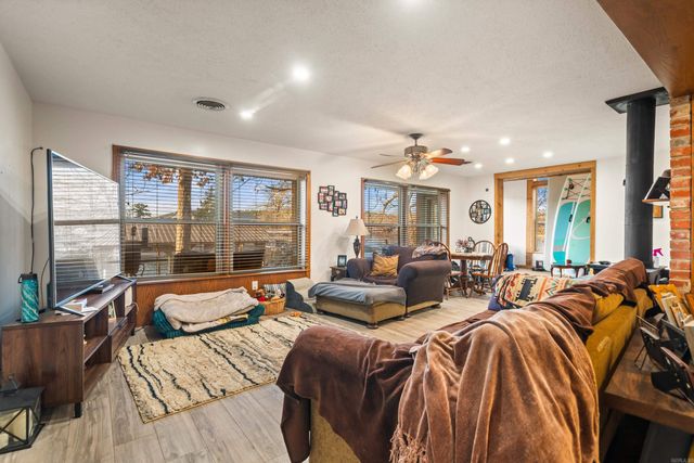 111 Loveless Ln Lane, Royal, AR 71968