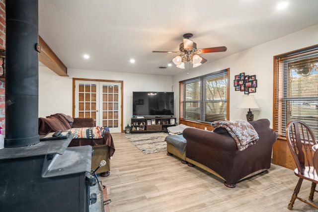 111 Loveless Ln Lane, Royal, AR 71968