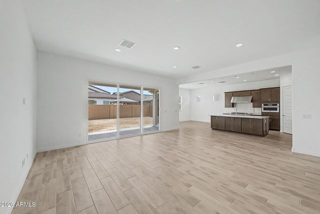 3315 E CRAFTSMAN Lane, San Tan Valley, AZ 85140