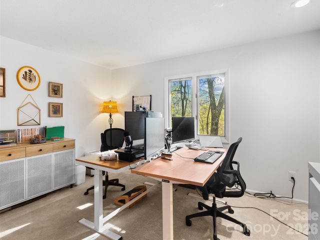 26 Autumn Ridge Lane, Asheville, NC 28803