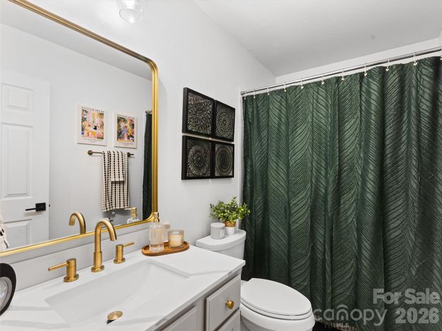 26 Autumn Ridge Lane, Asheville, NC 28803