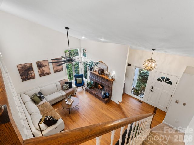 26 Autumn Ridge Lane, Asheville, NC 28803