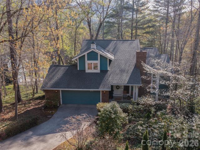 26 Autumn Ridge Lane, Asheville, NC 28803