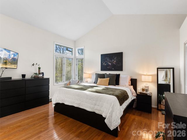 26 Autumn Ridge Lane, Asheville, NC 28803