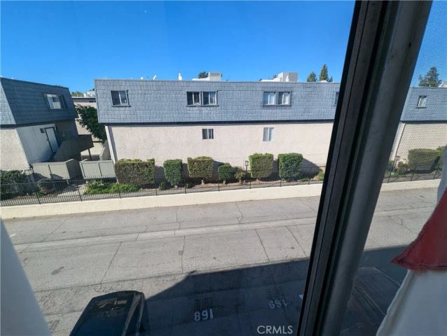 18530 Hatteras St Unit 329, Tarzana, CA 91356