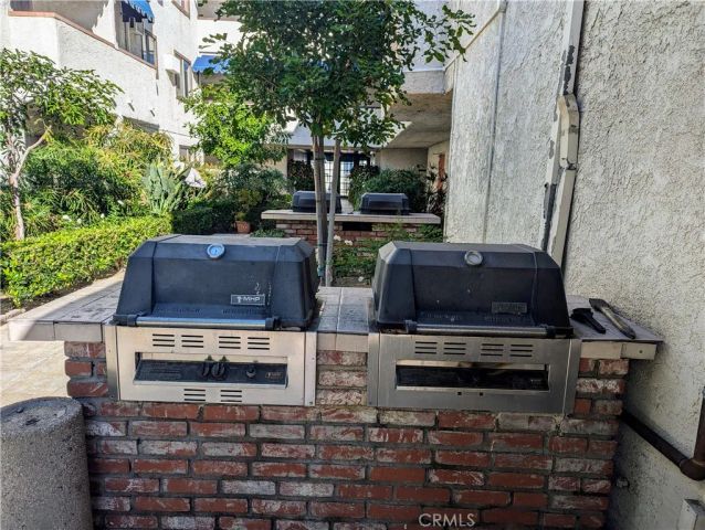 18530 Hatteras St Unit 329, Tarzana, CA 91356