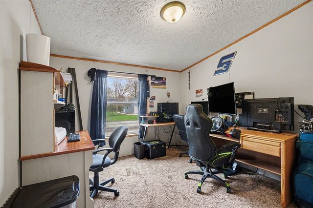 403 E 2nd Street, Lawton, MI 49065