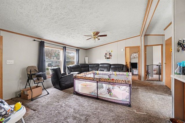 403 E 2nd Street, Lawton, MI 49065