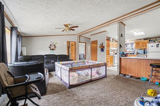 403 E 2nd Street, Lawton, MI 49065
