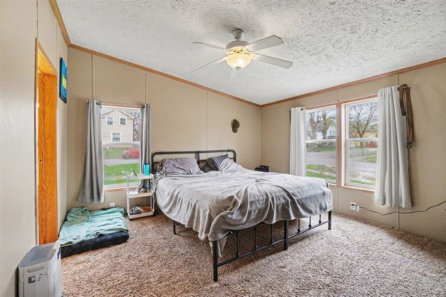 403 E 2nd Street, Lawton, MI 49065